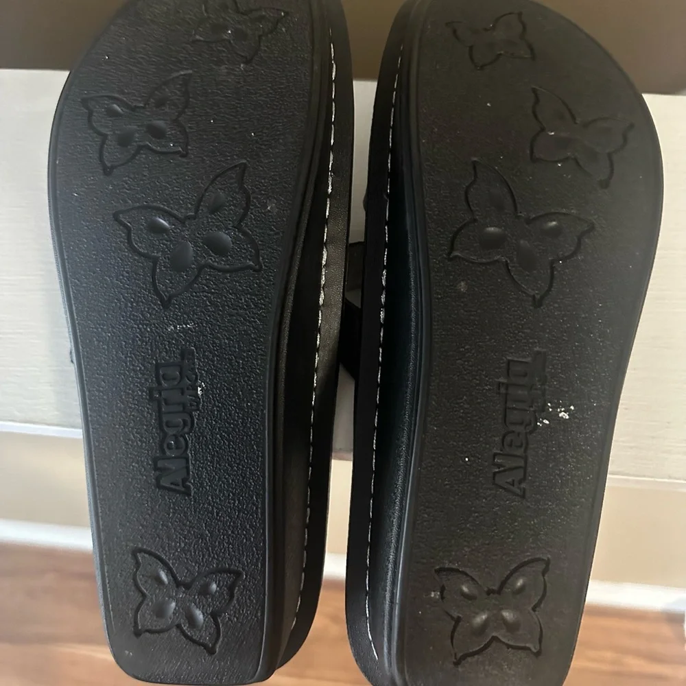 EUC VTG Algeria Verona Black Leather Sandals MAR-611A Sz 10.5/41 w/Original Box - Picture 4 of 8